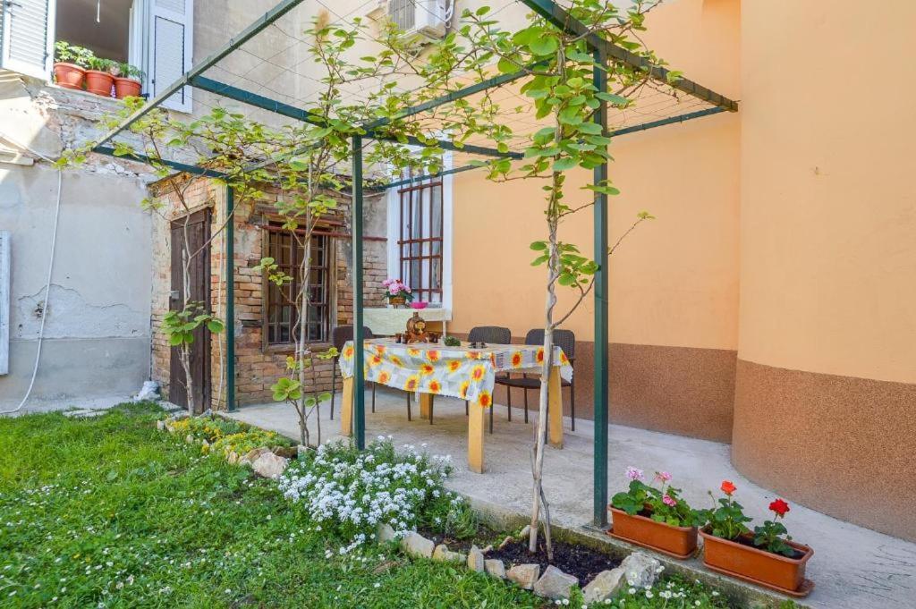 Apartman Ivano Pula Eksteriør billede